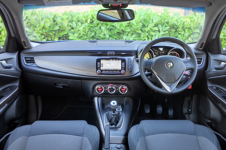 Alfa Romeo Giulietta Business Edition Interior