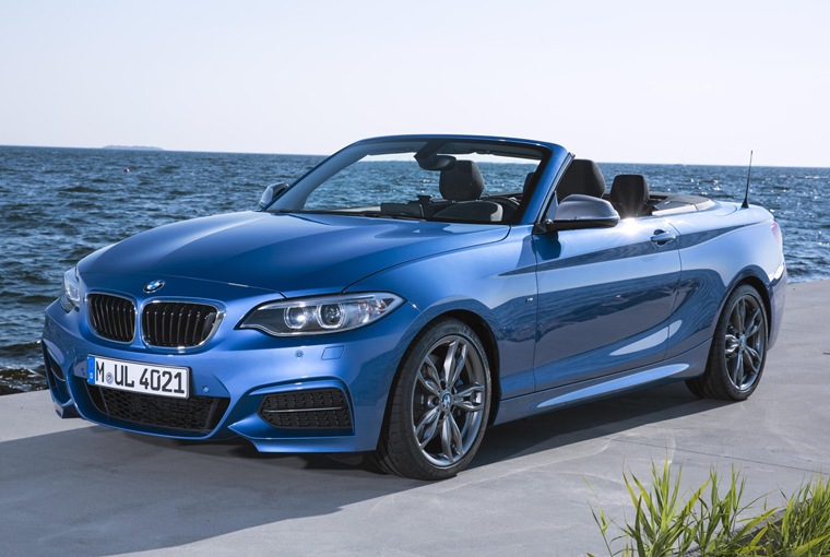 BMW 2 Series Convertible blue 2015