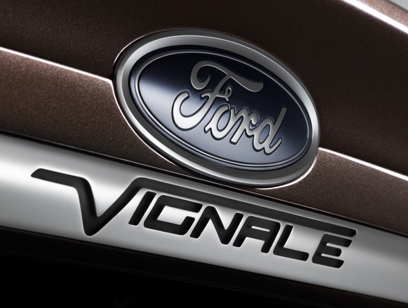 Ford Mondeo Vignale concept 2013 badge