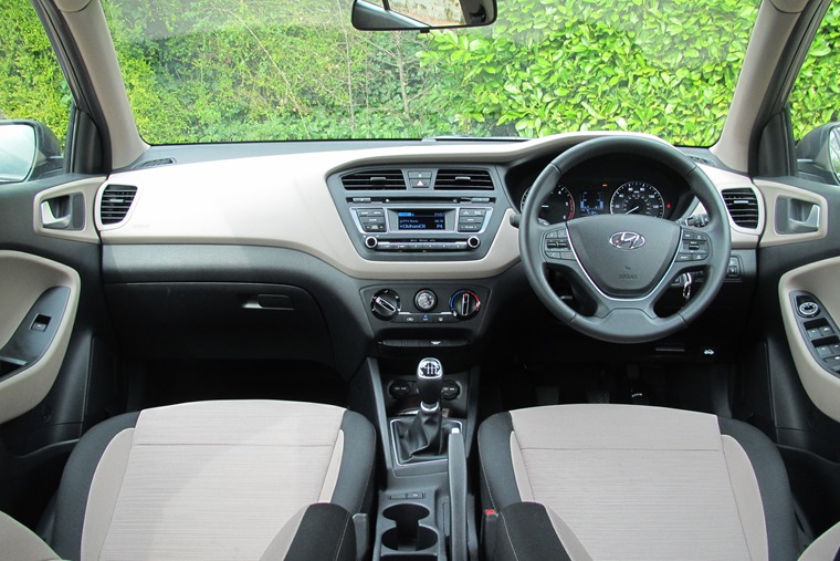 Hyundai i20 2015 SE interior