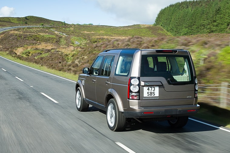 Land Rover Discovery 4 2015 Rear Dynamic