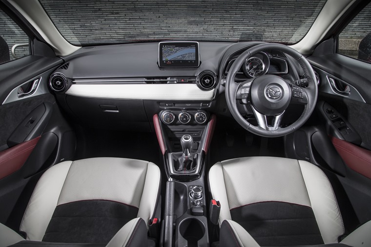 Mazda CX-3 2016 interior