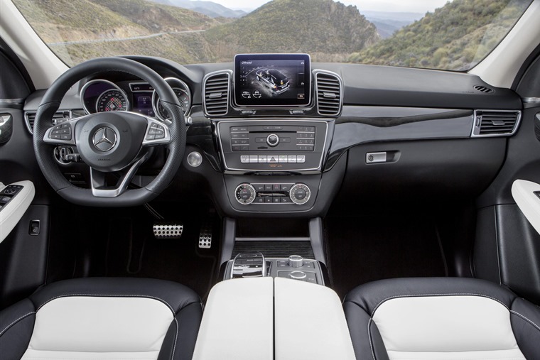 Mercedes GLE 250d AMG Interior