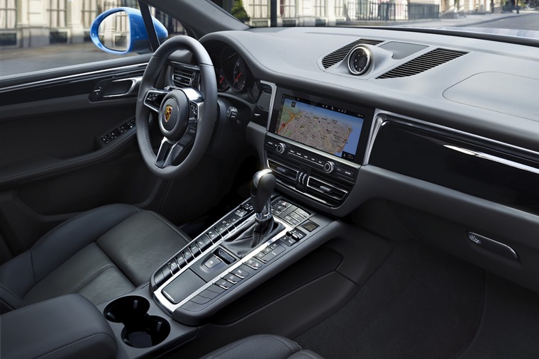 Porsche Macan 2018 interior
