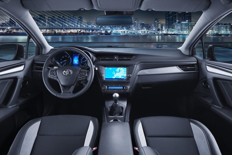 Toyota Avensis 2015 Saloon Interior