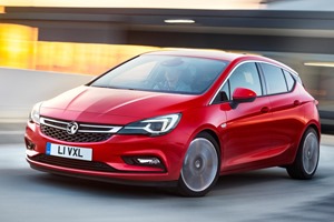 Vauxhall Astra 2016 Red Front Dynamic
