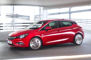 Vauxhall Astra 2016 Red Side Dynamic