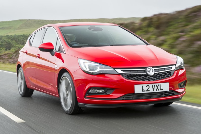 Vauxhall Astra Hatch 2016 Red Front Dynamic