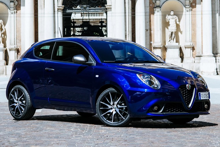 Updated Mito gets new alloy wheels and sports grille to bring it in line with the looks of the new Giulia.