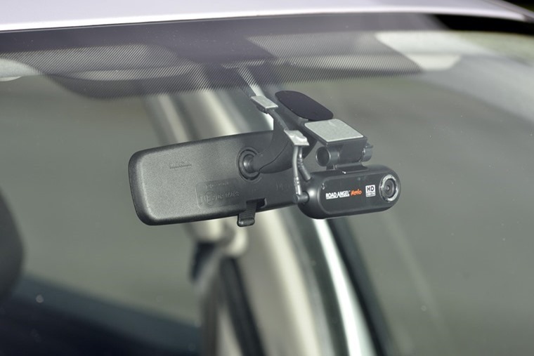 Would YOU give police your dashcam footage to report dangerous driving?