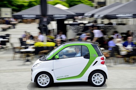 smart fortwo ED on the road