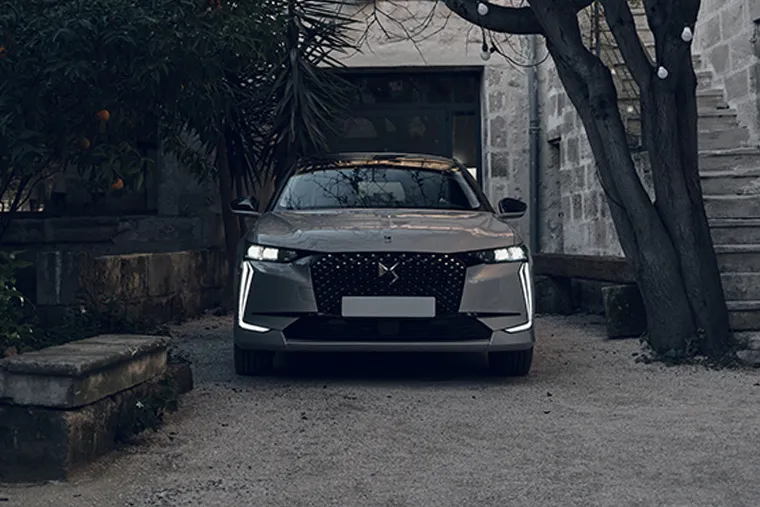 DS 3 compact SUV front view parked by the sea